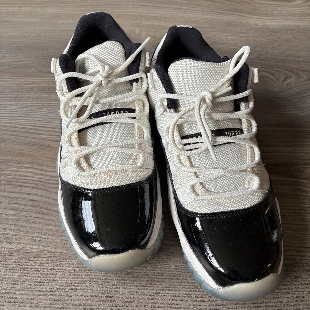 Air Jordan 11 Retro Low BG
